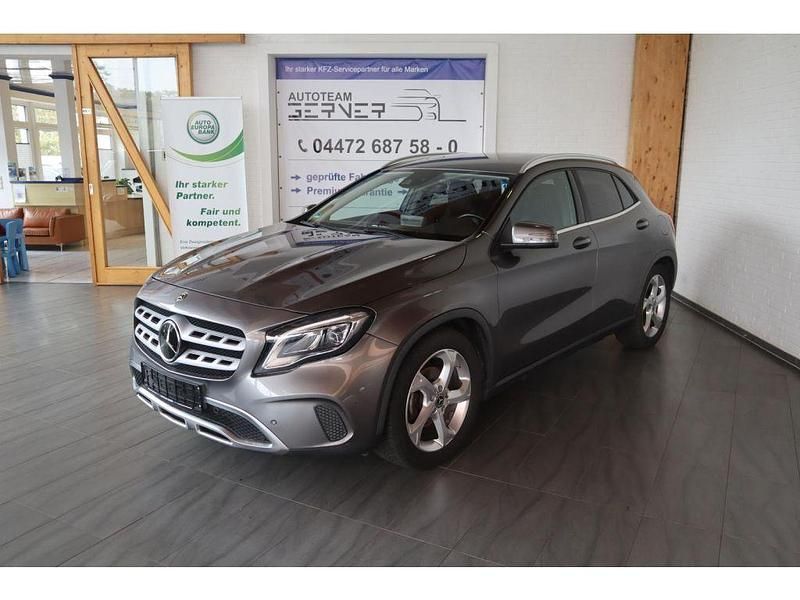 Unbekannt Gebraucht 2017 Mercedes GLA220 SUV | 20.990 € (Guter Preis) - Bild 1/3