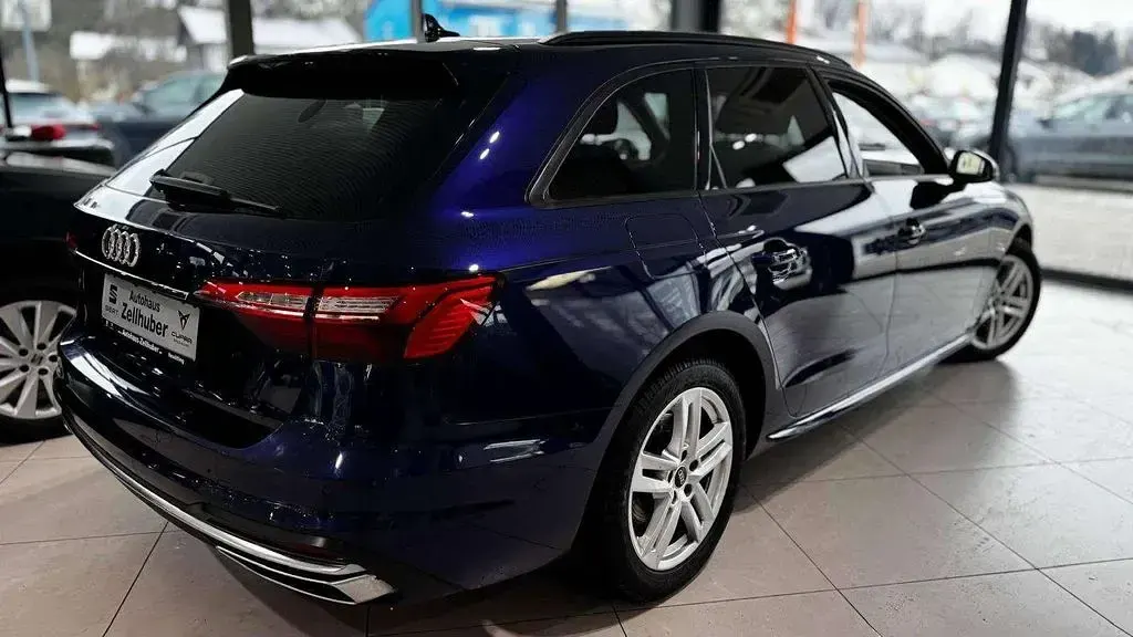 Gebraucht Audi A4 Sport 150 PS (110 kW) 2021 Navarra blau Kombi