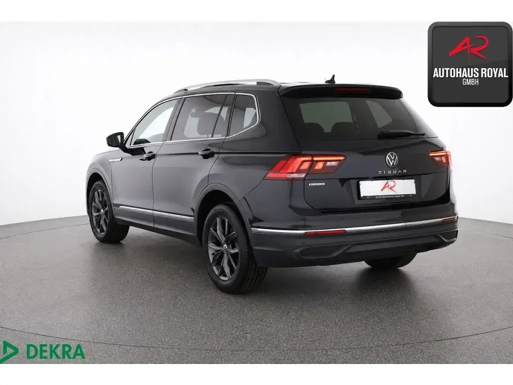Gebraucht VW Tiguan Allspace 150 PS (110 kW) 2022 Schwarz (metallic) SUV