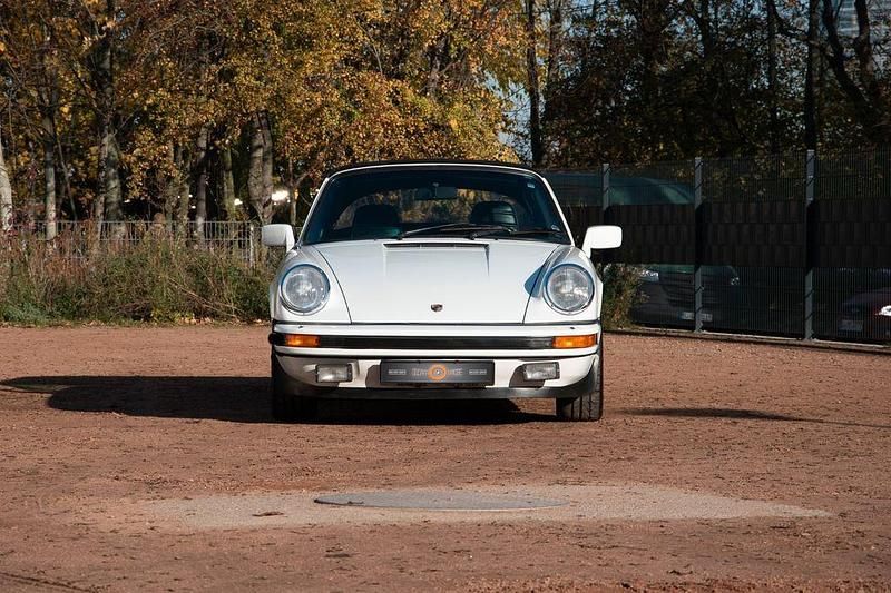Gebraucht Porsche 911 179 PS (131 kW) 1982 Weiß Cabrio