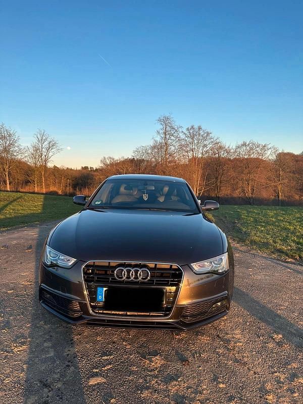 Gebraucht Audi A5 S-Line 140 PS (102 kW) 2015 Grau Coupé