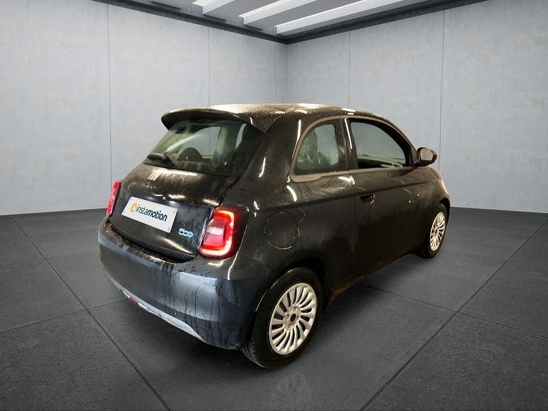 Gebraucht Fiat 500e Action 69 kW (95 PS) 2022 Schwarz Kleinwagen