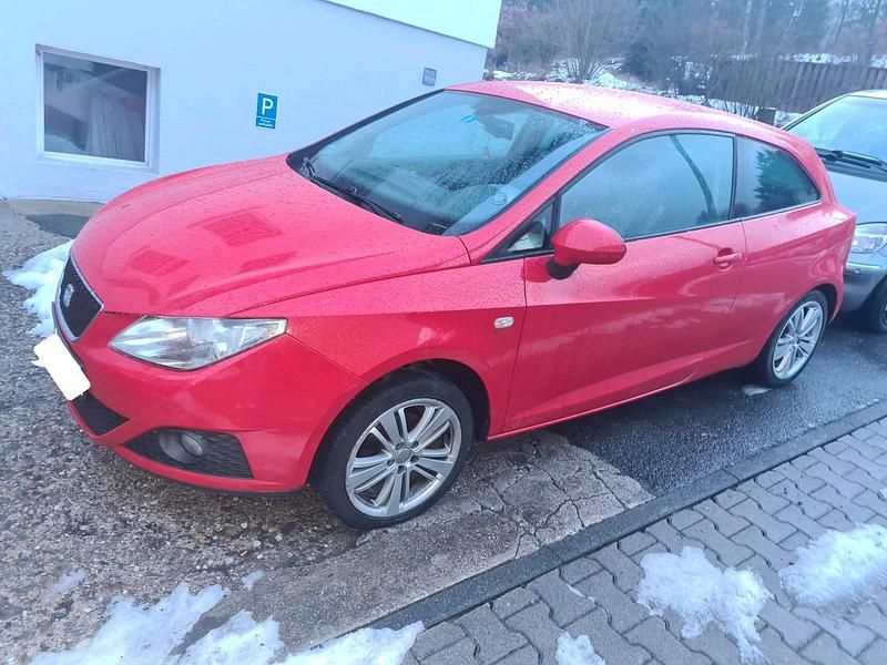 Gebraucht Seat Ibiza 2010 Rot Limousine