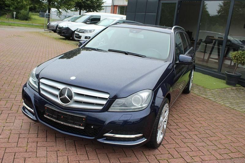 Blau Gebraucht 2012 Mercedes C350 Kombi | 5.990 € (Fairer Preis) - Bild 1/4