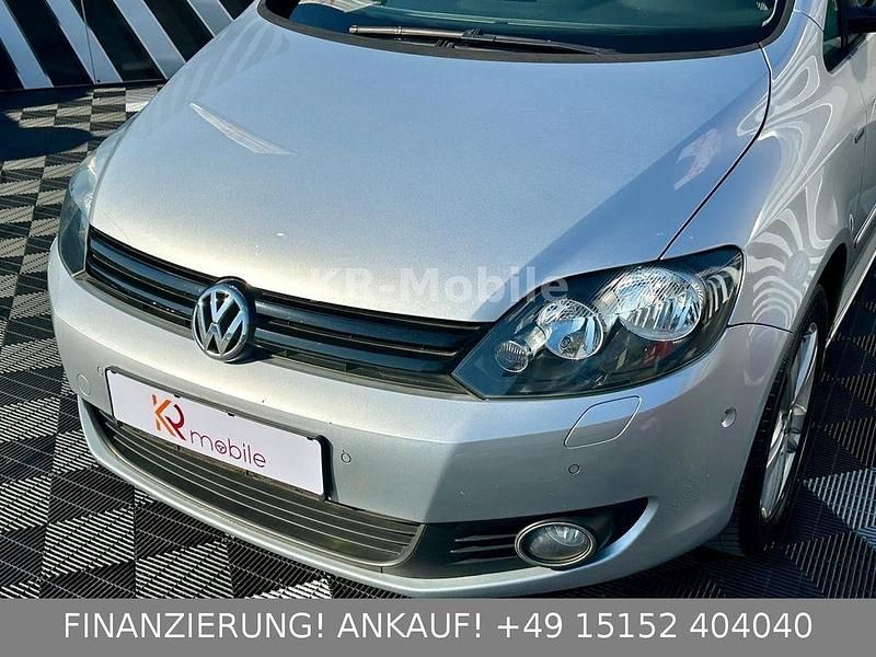 Gebraucht VW Golf VII Match 105 PS (77 kW) 2012 Silber Limousine