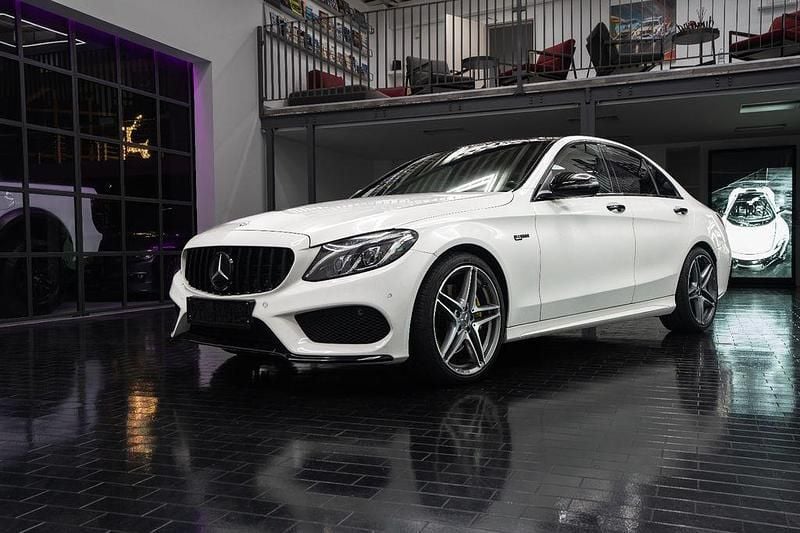 Weiß Gebraucht 2015 Mercedes C400 AMG Limousine | 24.999 € (Teuer) - Bild 1/4