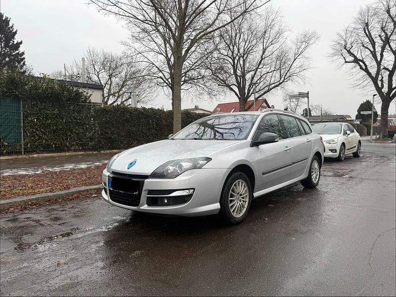 Gebraucht Renault Laguna GrandTour 110 PS (80 kW) 2011 Silber Kombi
