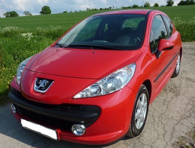 Gebraucht Peugeot 207 Urban Move 129 PS (94 kW) 2009 Rot Kleinwagen
