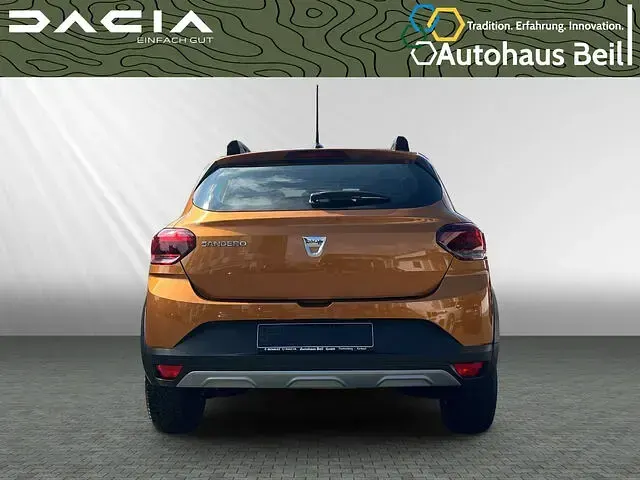Gebraucht Dacia Sandero Essentiel 91 PS (66 kW) 2021 Orange Kleinwagen