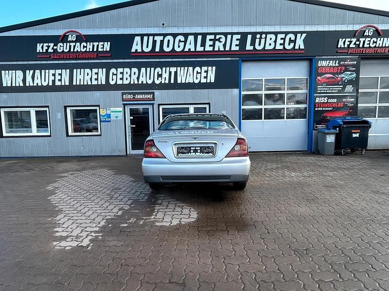 Gebraucht Chevrolet Evanda 131 PS (96 kW) 2003 Silber Limousine