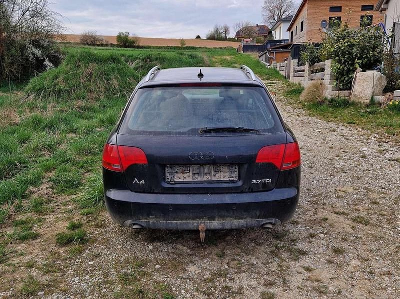 Używany Audi A4 179 KM (131 kW) 2006 Niebieski Kombi