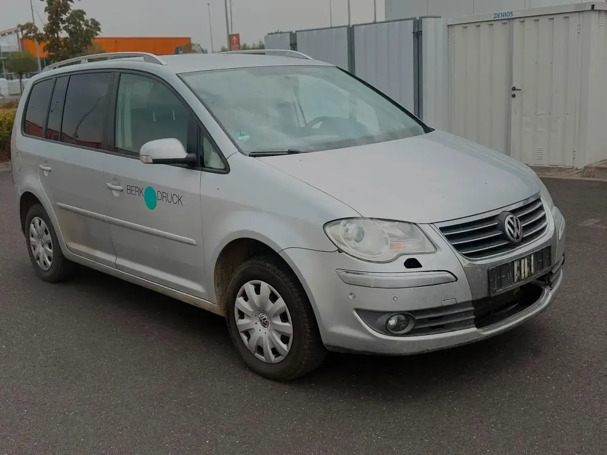 Gebraucht VW Touran 2007 Silber Van / Kleinbus