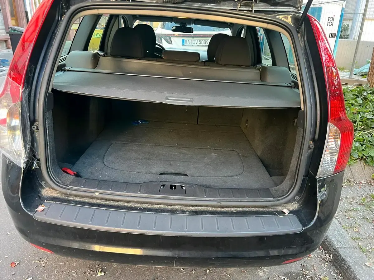 Gebraucht Volvo V50 110 PS (80 kW) 2011 Schwarz Kombi