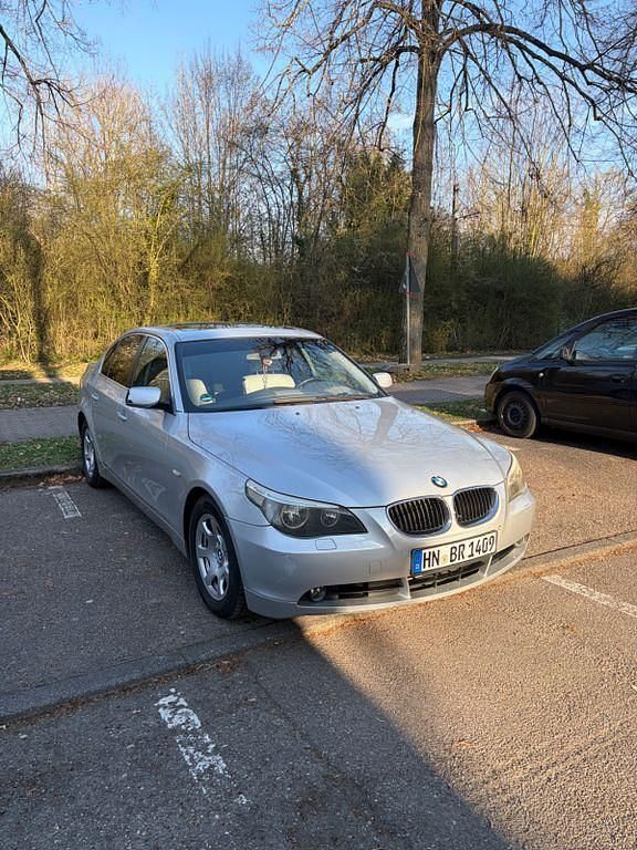 Gebraucht BMW 525 177 PS (130 kW) 2004 Grau Limousine
