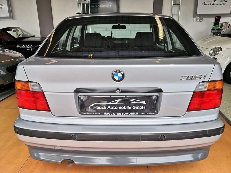 Gebraucht BMW 316 102 PS (75 kW) 1996 Grau Coupé