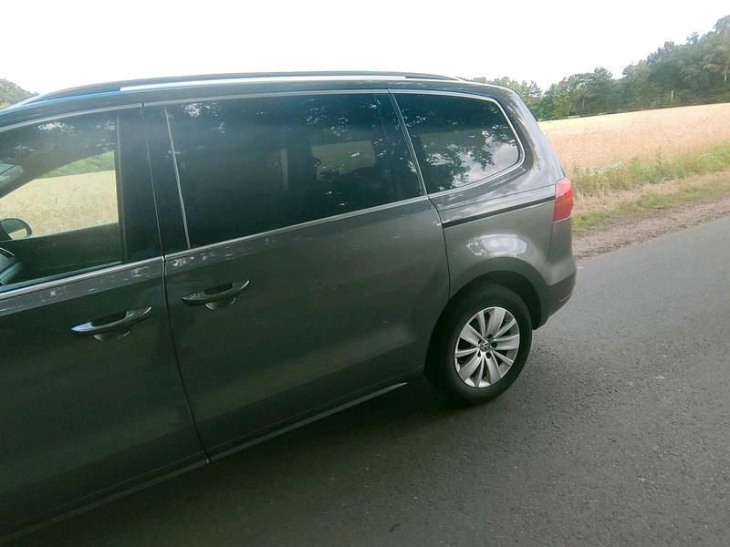 Gebraucht VW Sharan 150 PS (110 kW) 2011 Braun Van / Kleinbus