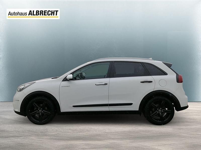 Gebraucht Kia Niro Vision 141 PS (103 kW) 2018 (ud) schneeweiss SUV