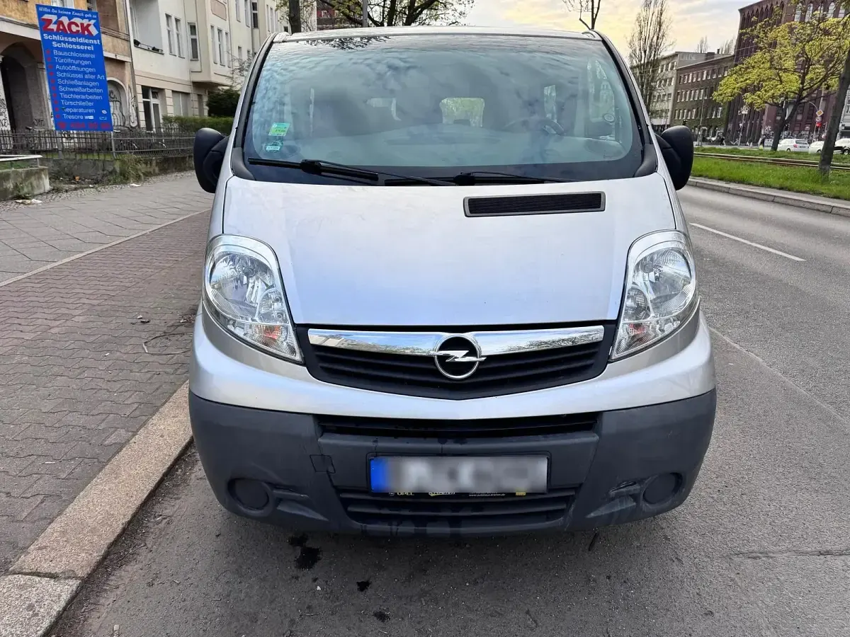 Gebraucht Opel Vivaro 90 PS (66 kW) 2012 Grau Van / Kleinbus
