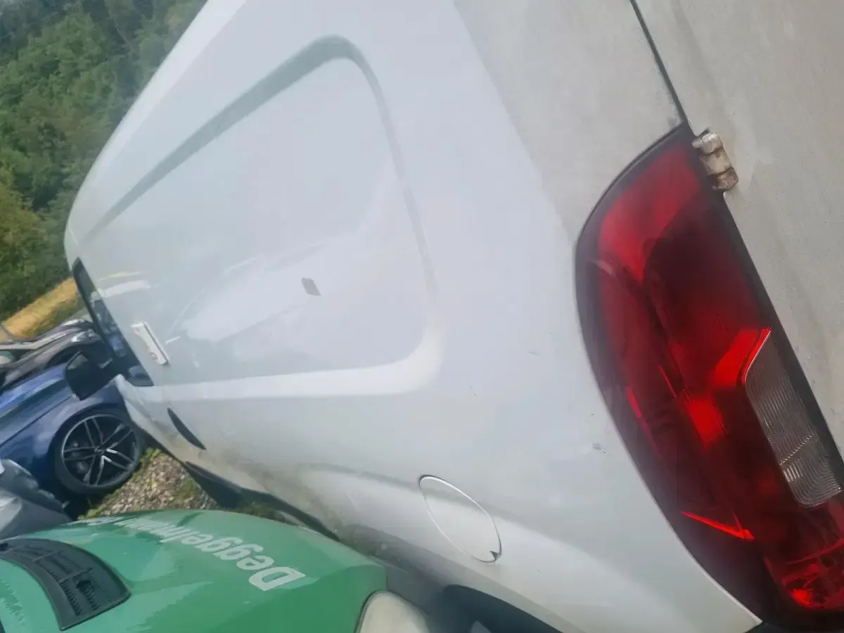 Gebraucht Fiat Doblò 120 PS (88 kW) 2015 Weiß Van / Kleinbus
