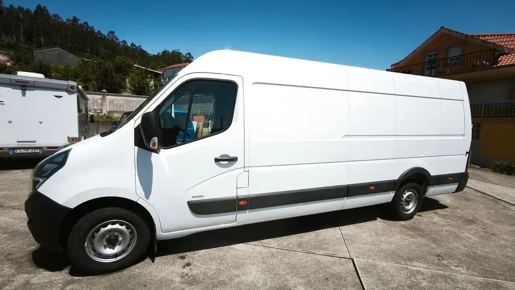 Gebraucht Opel Movano 131 PS (96 kW) 2021 Weiß Van