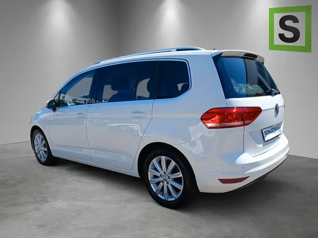 Gebraucht VW Touran Highline 150 PS (110 kW) 2019 Weiß Van / Kleinbus