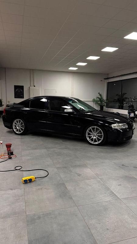 Gebraucht Volvo S60 390 PS (286 kW) 2004 Schwarz Limousine