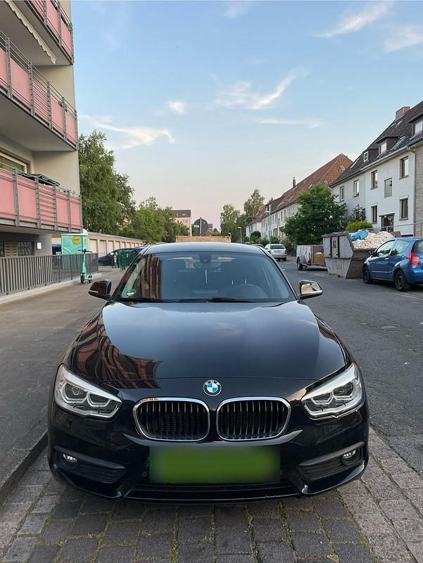 Gebraucht BMW 116 Advantage 116 PS (85 kW) 2016 Schwarz Kleinwagen