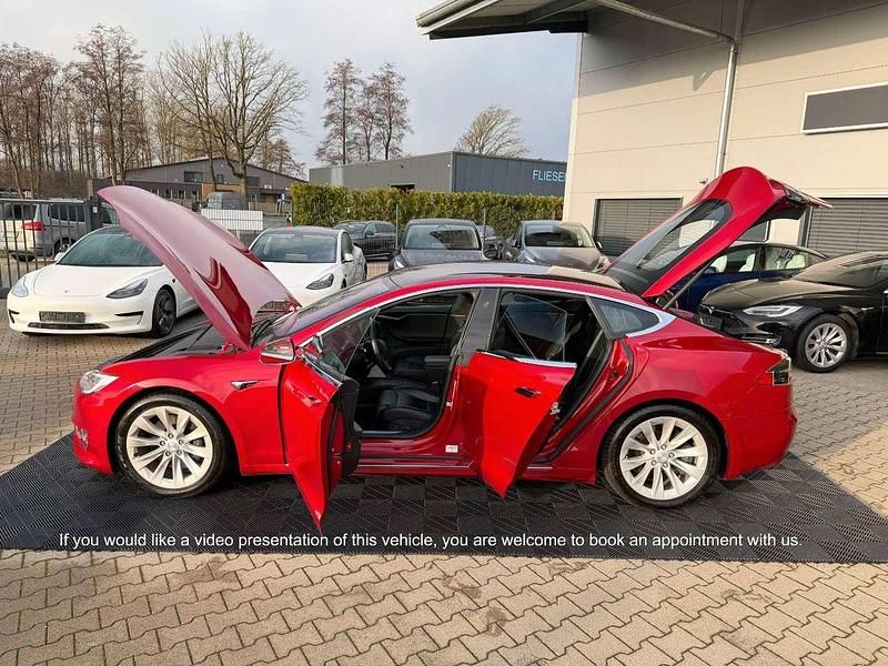 Gebraucht Tesla Model S 386 kW (525 PS) 2020 Rot Kleinwagen
