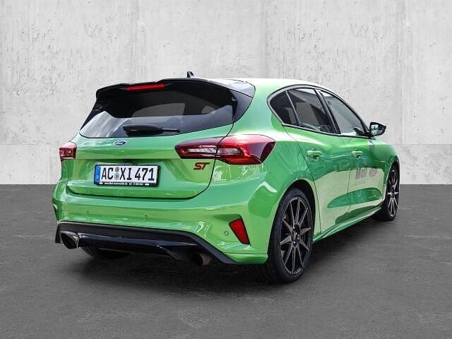 Gebraucht Ford Focus ST 280 PS (205 kW) 2024 Gruen Limousine
