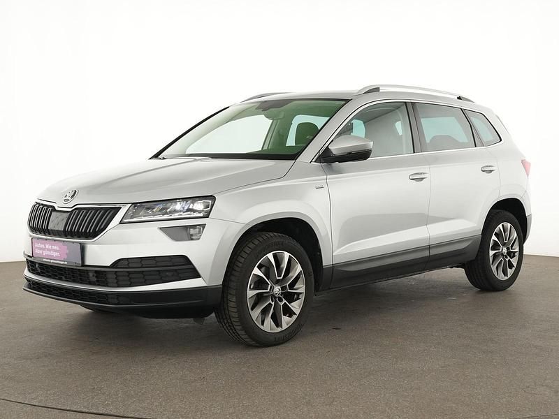 Brilliant silber Gebraucht 2021 Skoda Karoq Clever SUV | 20.369 € (Superpreis) - Bild 1/4