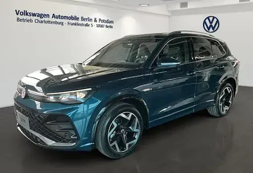 Neu VW Tiguan R-line 150 PS (110 kW) 2026 Blau SUV