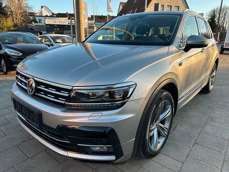 Silber Gebraucht 2019 VW Tiguan Highline SUV | 17.999 € (Fairer Preis) - Bild 1/4