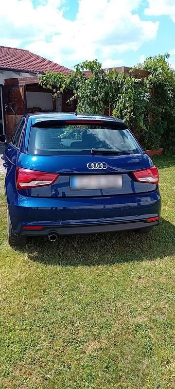 Gebraucht Audi A1 80 PS (58 kW) 2018 Blau Kleinwagen