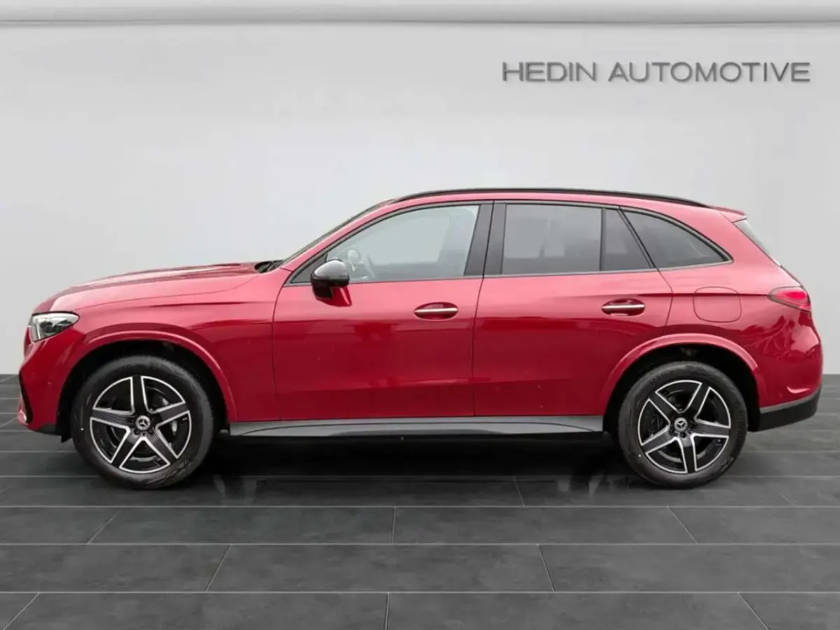 Gebraucht Mercedes GLC300de Premium 333 PS (244 kW) 2025 Rot SUV