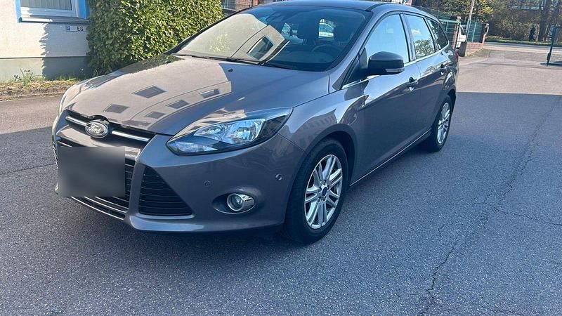 Gebraucht Ford Focus Trend 125 PS (91 kW) 2013 Kombi