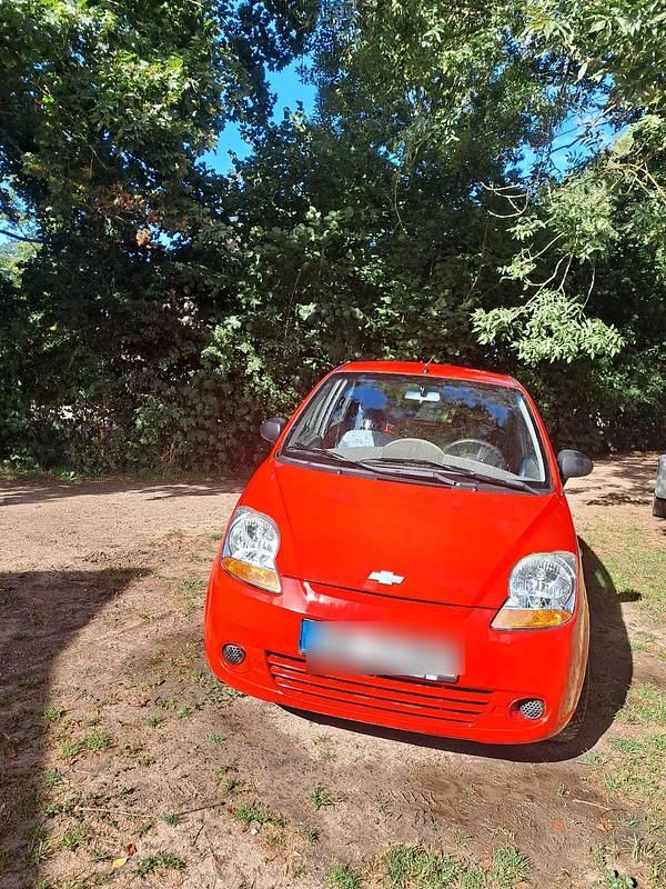 Rot Gebraucht 2009 Chevrolet Matiz Kleinwagen | 900 € - Bild 1/4