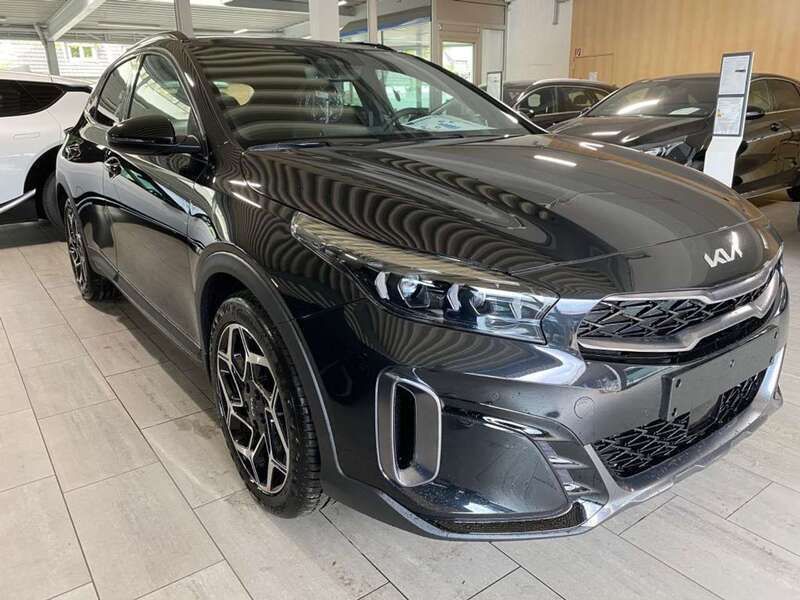 Schwarz Neu 2025 Kia XCeed GT-Line SUV | 31.990 € (Etwas zu teuer) - Bild 1/4
