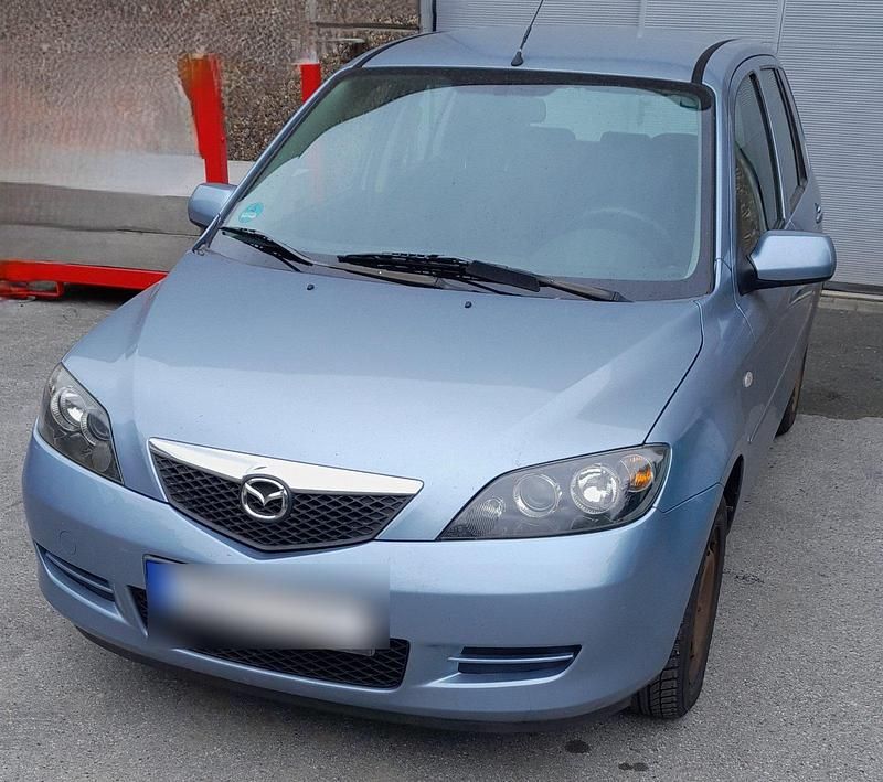 Blau Gebraucht 2006 Mazda 2 Kleinwagen | 2.900 € (Teuer) - Bild 1/4