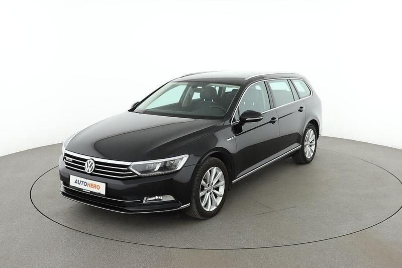 Schwarz Gebraucht 2018 VW Passat Highline Kombi | 19.870 € (Guter Preis) - Bild 1/3
