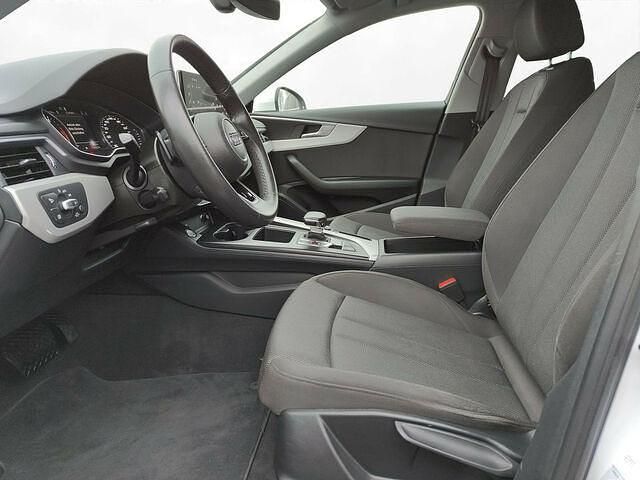Gebraucht Audi A4 Advanced 163 PS (119 kW) 2022 Ibis weiß Kombi