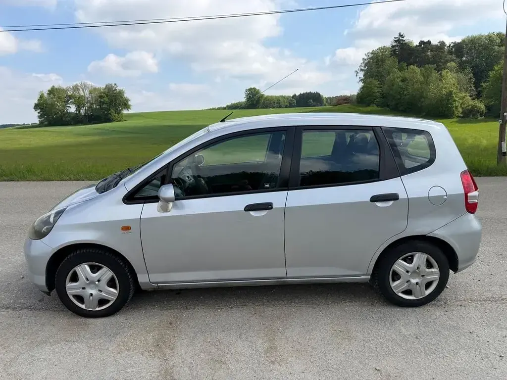 Occasion Honda Jazz LS 83 ch (61 kW) 2004 Argent Citadine