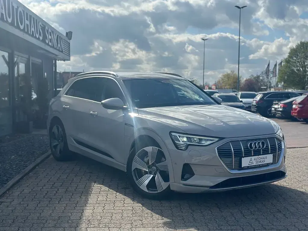 Usata Audi e-tron 300 kW (408 CV) 2019 Beige SUV