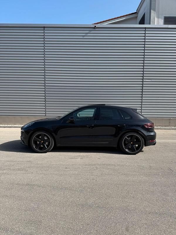 Gebraucht Porsche Macan S Black Edition 340 PS (250 kW) 2017 Schwarz SUV