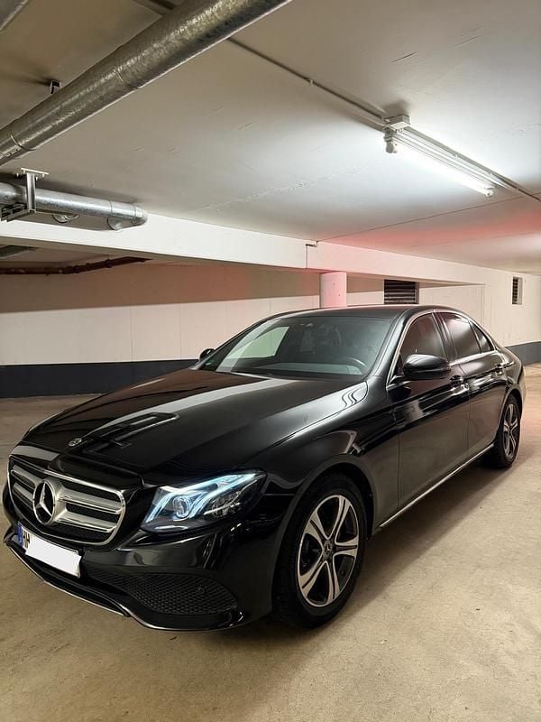 Gebraucht Mercedes E200 Avantgarde 184 PS (135 kW) 2018 Schwarz Limousine