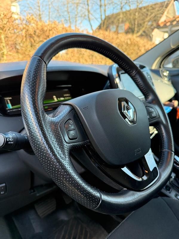 Gebraucht Renault Zoe 80 kW (109 PS) 2019 Weiß Kleinwagen