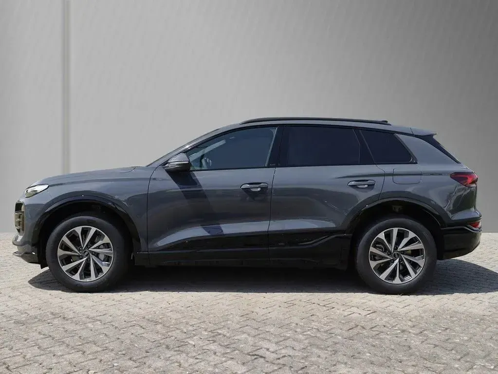 Neu Audi Q6 e-tron Sport 185 kW (252 PS) 2026 Grau SUV