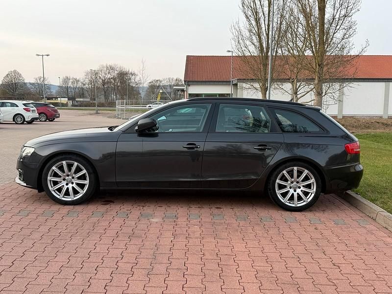 Gebraucht Audi A4 S-Line 160 PS (117 kW) 2010 Schwarz Kombi