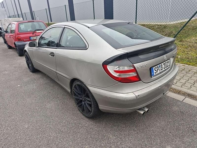 Gebraucht Mercedes C180 143 PS (105 kW) 2005 Coupé