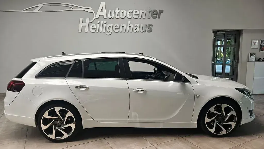Gebraucht Opel Insignia OPC 250 PS (183 kW) 2015 Weiß Kombi