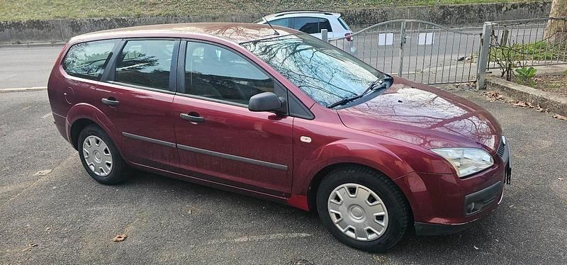 Gebraucht Ford Focus 101 PS (74 kW) 2005 Andere farben Kombi